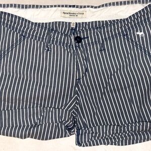 Abercrombie & Fitch Women's Striped Shorts - Black and White